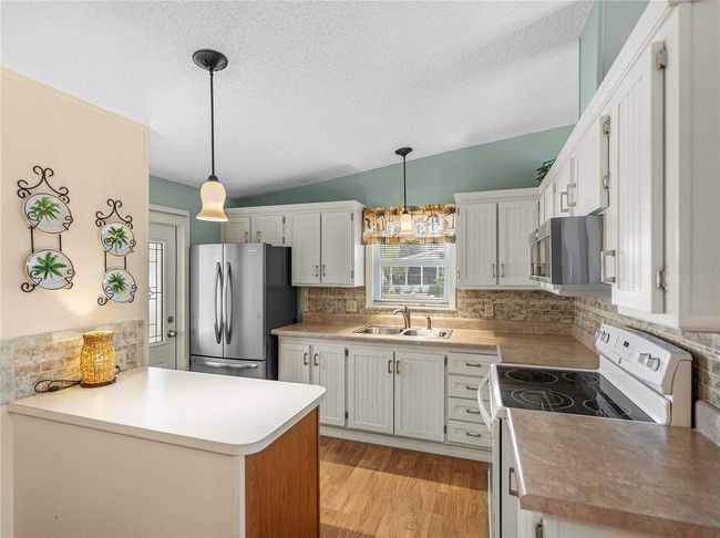 3907 William Hume Dr, House other with 2 bedrooms, 2 bathrooms and null parking in ZEPHYRHILLS FL | Image 13
