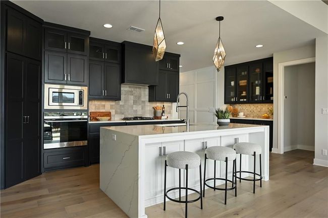 3105 Nw Berkebile Ln, House other with 4 bedrooms, 4 bathrooms and null parking in Lee's Summit MO | Image 13