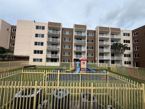 apt-122-6940 Nw 186th St, Hialeah, FL, 33015-3219 | Card Image