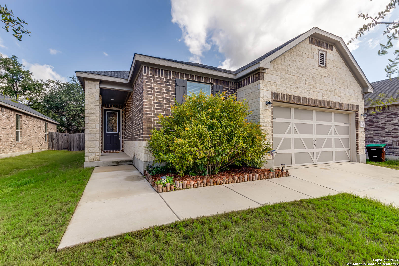 Vejer , Boerne, TX 78015