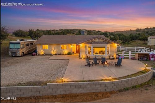 2807 Clanfield St, Acton, CA, 93510-1321 | Card Image