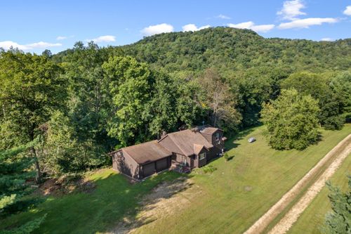 2169 Peaceful Valley Rd, Nelson, WI, 54756-8335 | Card Image