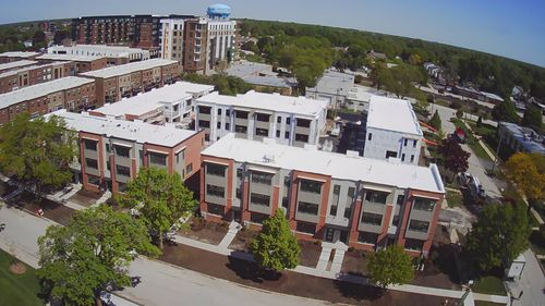 332-332 S School St, Mount Prospect, IL, 60056-3334 | Card Image