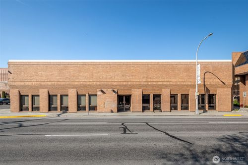b-30 S Mission St, Wenatchee, WA, 98801-2205 | Card Image