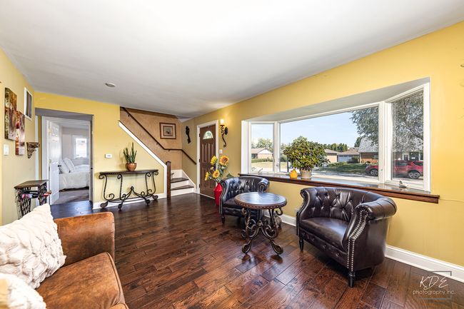 9236 Pembroke Ln, House other with 4 bedrooms, 3 bathrooms and 2 parking in Bridgeview IL | Image 6