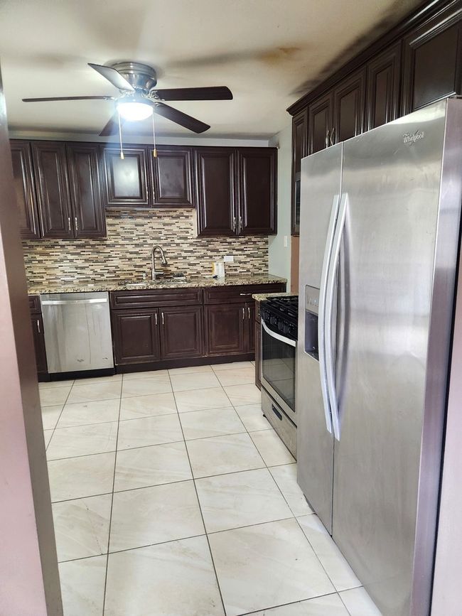 17109 Magnolia Dr, House other with 3 bedrooms, 2 bathrooms and 2 parking in Hazel Crest IL | Image 9