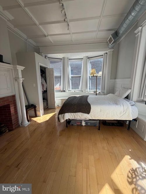 apt-2r-2034 Chestnut St, PHILADELPHIA, PA, 19103-4495 | Card Image