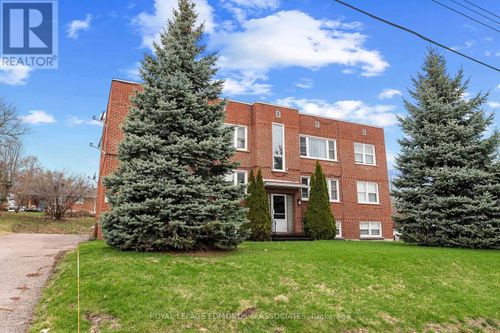 222 Belmont Avenue, Pembroke, ON, K8A2C5 | Card Image