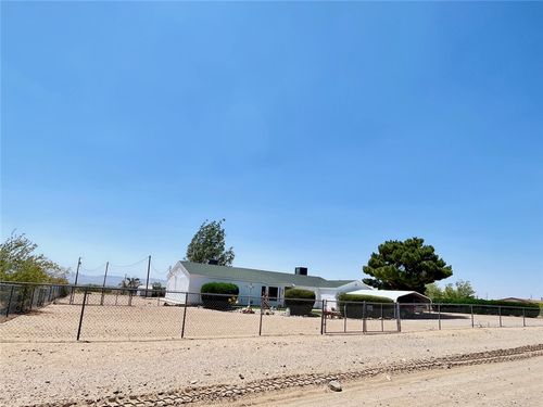 3649 N Bonita Rd, Golden Valley, AZ, 86413-9351 | Card Image