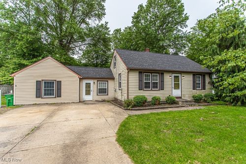 54 Central Ave, Orwell, OH, 44076-9519 | Card Image