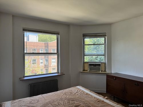 3a-141-24 78th Rd, Kew Gardens Hills, NY, 11367-3329 | Card Image