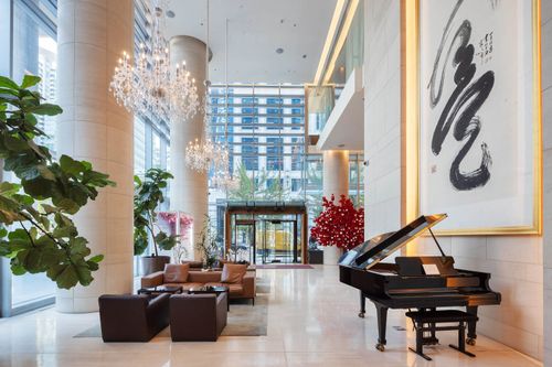 {{alt}} | Card Image