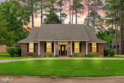 201 Club House Circle, House other with 4 bedrooms, 2 bathrooms and null parking in Benton LA | Image 1