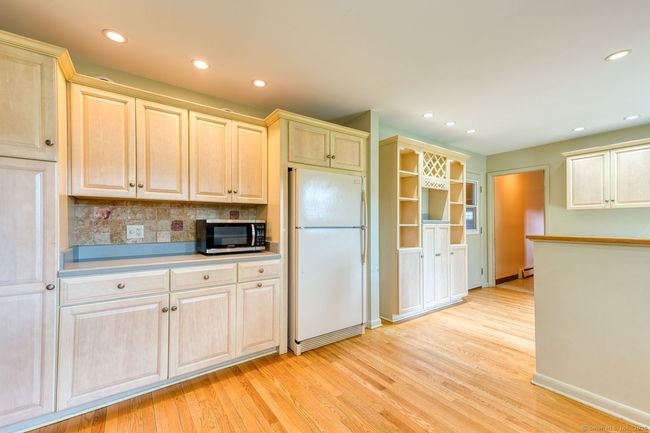 99 Ridge Rd, House other with 4 bedrooms, 3 bathrooms and 2 parking in New Milford CT | Image 10