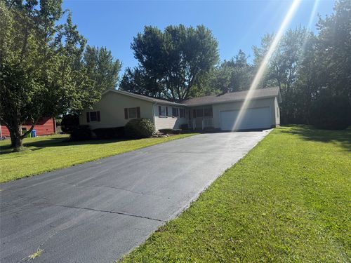 8874 Ennis Dr, Erie, PA, 16509-5048 | Card Image
