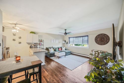 apt-v2-600 Fulton St, Farmingdale, NY, 11735-3538 | Card Image