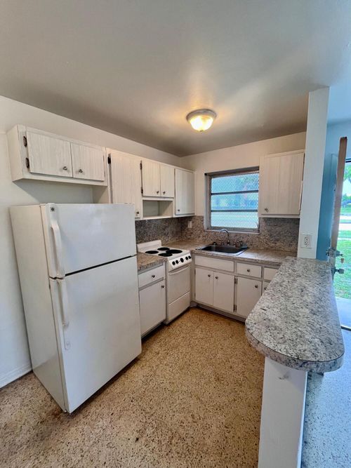 1-598 Douglas Road, Opa-Locka, FL, 33054 | Card Image