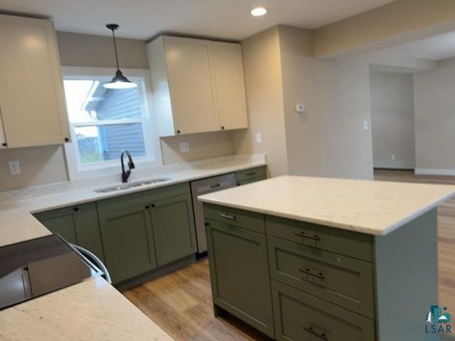 402 N Elba Ave, House other with 2 bedrooms, 1 bathrooms and null parking in Eveleth MN | Image 11