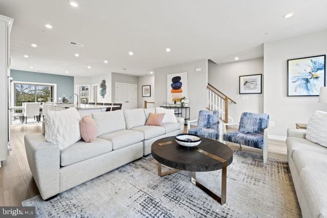 13628 Innovation Station Loop, Home with 3 bedrooms, 3 bathrooms and null parking in HERNDON VA | Image 5
