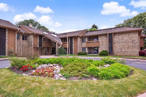 111-2101 W Good Hope Road, GLENDALE, WI, 53209 | Card Image