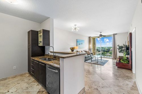 apt-824-550 Okeechobee Blvd, West Palm Beach, FL, 33401-6333 | Card Image