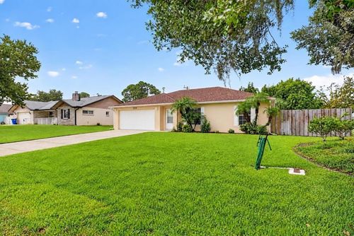2316 Willow Oak Dr, Edgewater, FL, 32141-4416 | Card Image