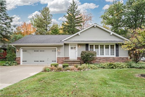 2090 Marshfield Road, Mayfield Heights, OH, 44124 | Card Image