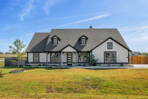 107 Redcliff Ct, Rhome, TX, 76078-4231 | Card Image