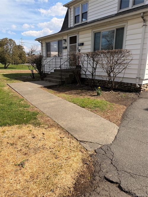 6 Quelch Ave, Stony Point, NY, 10980-1810 | Card Image