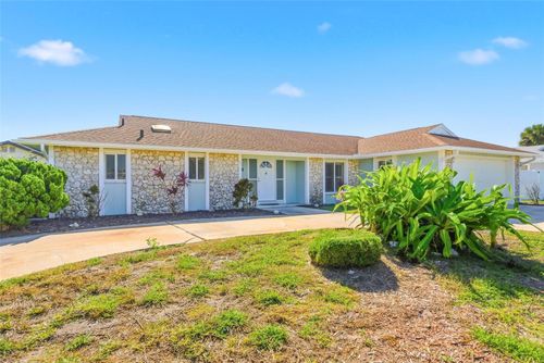 33 Sea Harbor Dr E, ORMOND BEACH, FL, 32176-2127 | Card Image