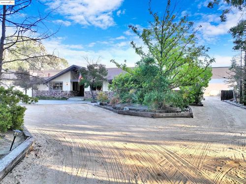 951 Ohara Ct, Oakley, CA, 94561-3514 | Card Image