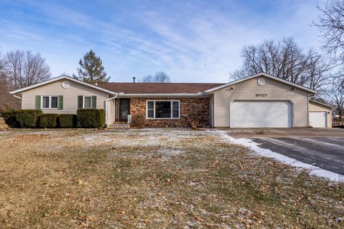 10727 95th St, Coal Valley, IL, 61240-9720 | Card Image