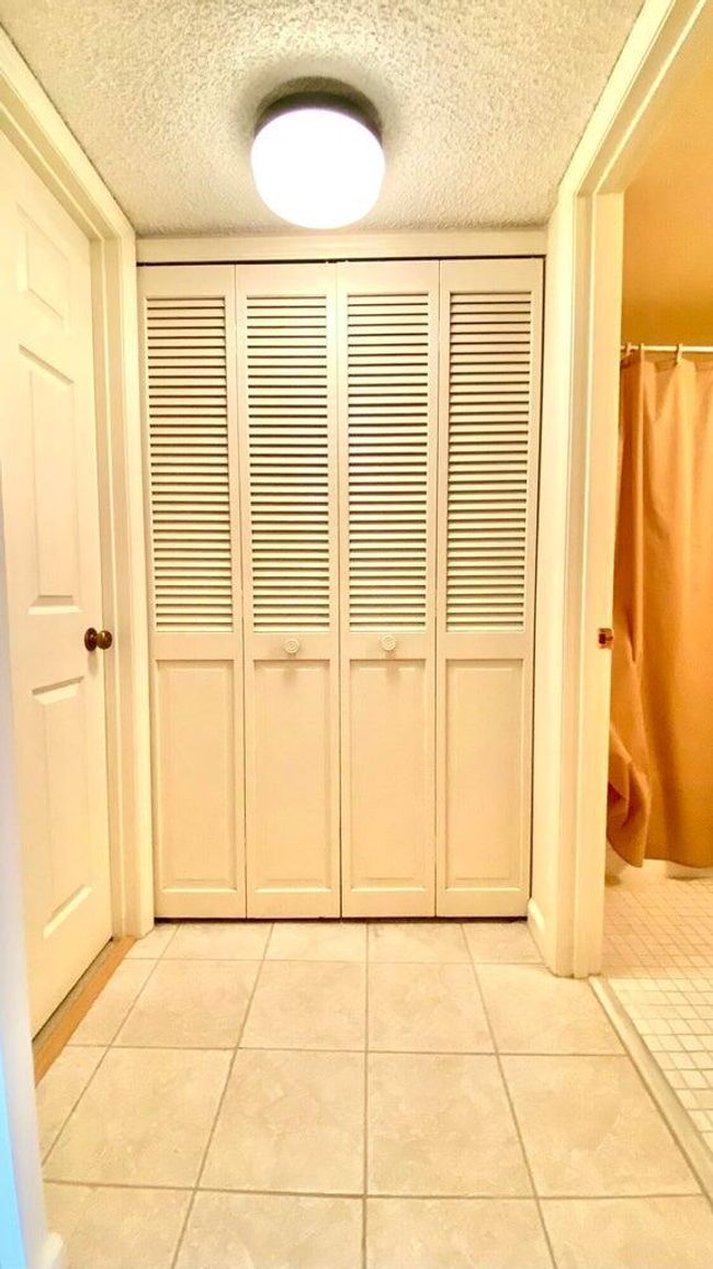 APT-504 - 5059 N Highway A1a, Condo with 2 bedrooms, 2 bathrooms and null parking in Hutchinson Island FL | Image 25