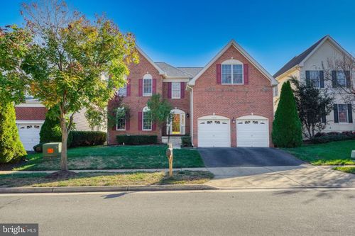 25466 Chambers Dr, CHANTILLY, VA, 20152-3975 | Card Image