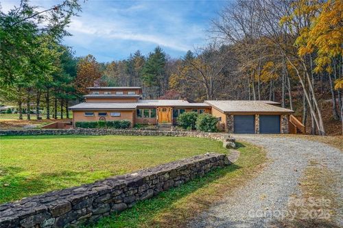 949/951 Watauga River Road, Sugar Grove, NC, 28679 | Card Image