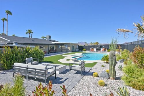 523 Emden St, Henderson, NV, 89015-4614 | Card Image