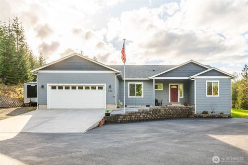 946 Paine Rd, Castle Rock, WA, 98611-9722 | Card Image