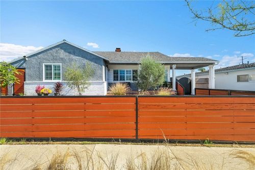 6104 S La Cienega, Ladera Heights, CA, 90056 | Card Image