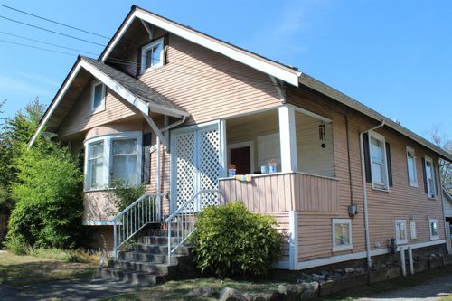 1925 Adanac St, Vancouver, BC, V5L2E5 | Card Image