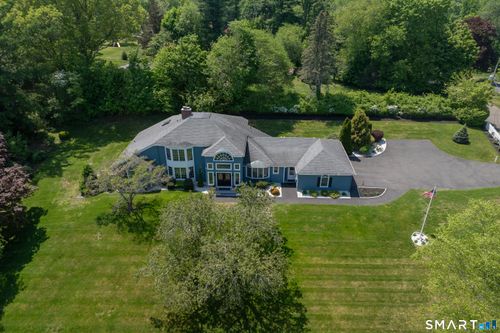 15 Griffing Pond Rd, Branford, CT, 06405-6408 | Card Image