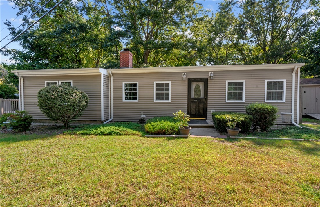 Airport Rd, Coventry, RI 02816