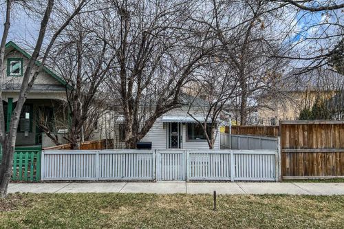 908 5 Street Nw, Calgary, AB, T2N1R2 | Card Image