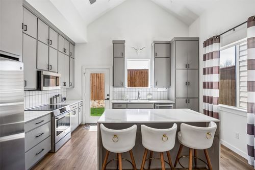 1313 Tillery Ct, Grapevine, TX, 76051-3118 | Card Image