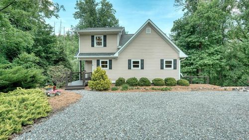515 Barlow Fields Dr, Hayesville, NC, 28904-8075 | Card Image