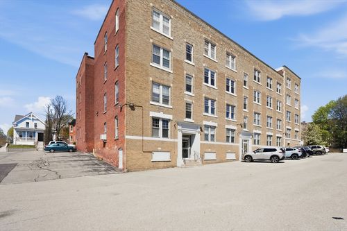 3-4 Chatham Pl, Worcester, MA, 01609-2453 | Card Image