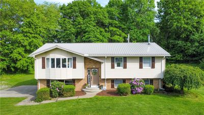 2901 Morgantown Road, House other with 3 bedrooms, 3 bathrooms and 4 parking in Georges Twp PA | Image 1