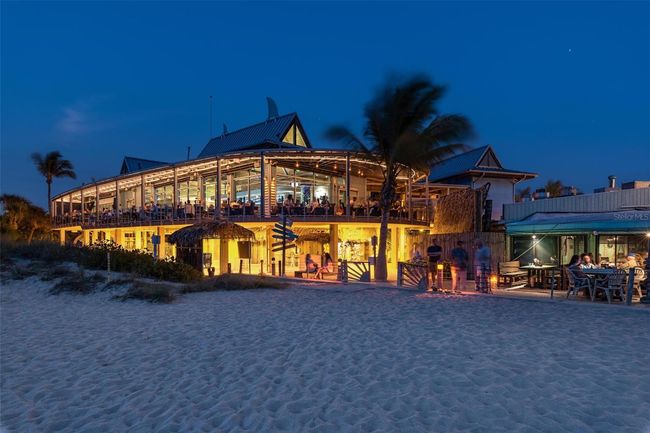 Fin's at Sharky's Restaurant | Image 61