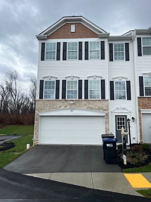 713 Ravenshire Ct, Coraopolis, PA, 15108-2504 | Card Image