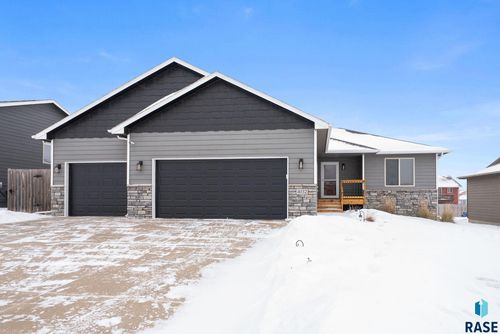 4032 S Homerun Ave, Sioux Falls, SD, 57110-4852 | Card Image