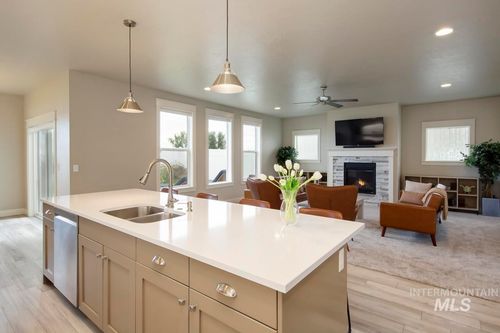 36 S Ravine Way, Nampa, ID, 83687-3626 | Card Image